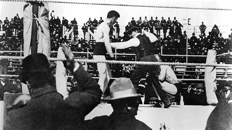  The Corbett-Fitzsimmons Fight - Una sfida titanica tra pugili immortalata per sempre!